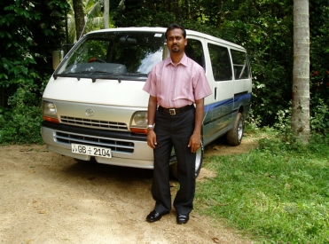 Image: Tour Vehicle